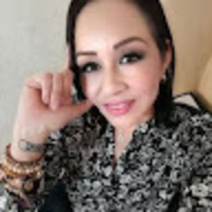 Meet your Posher, Mariela